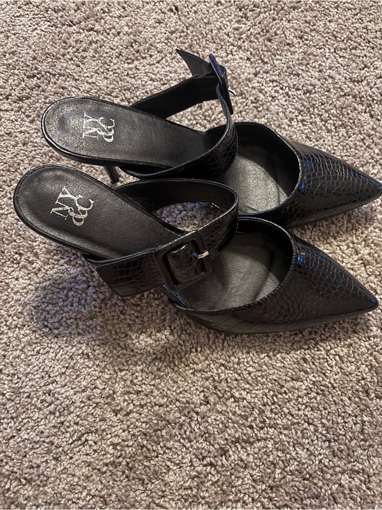 New York & Company Shoes - NY&C Women's US 10 Black Animal Print Pointed Toe Slingback Buckle Heels